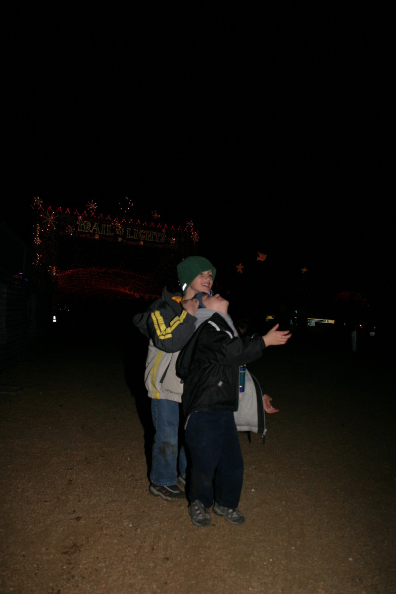 2005/12 December/Trail of Lights/800x600_IMG_4501.JPG